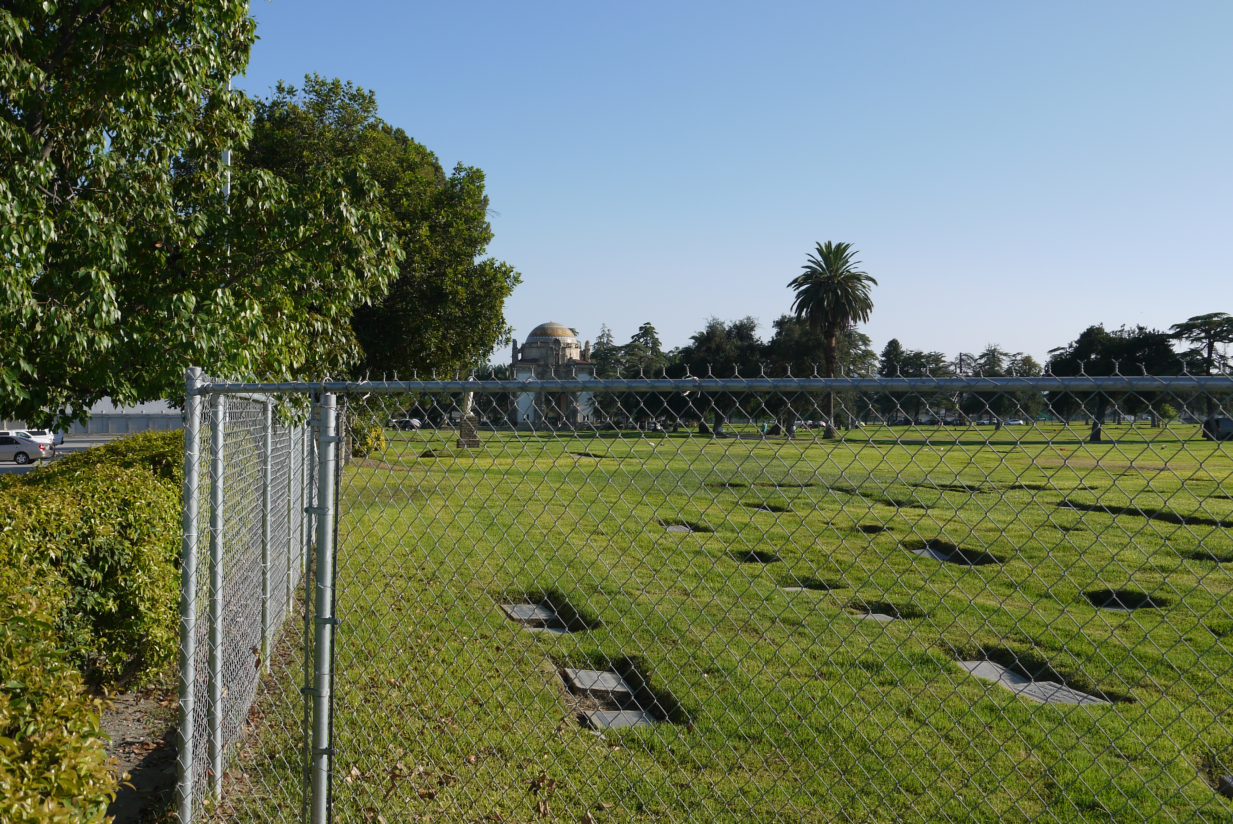 Northeast corner of Valhalla Memorial Park looking south